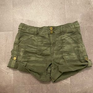 Sanctuary Camoflauge shorts
